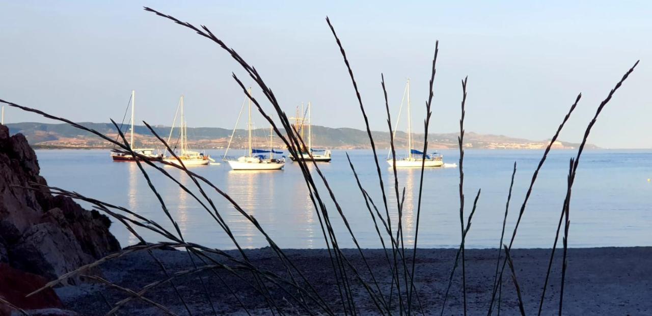 Casetta Al Mare Isola Rossa Ngoại thất bức ảnh
