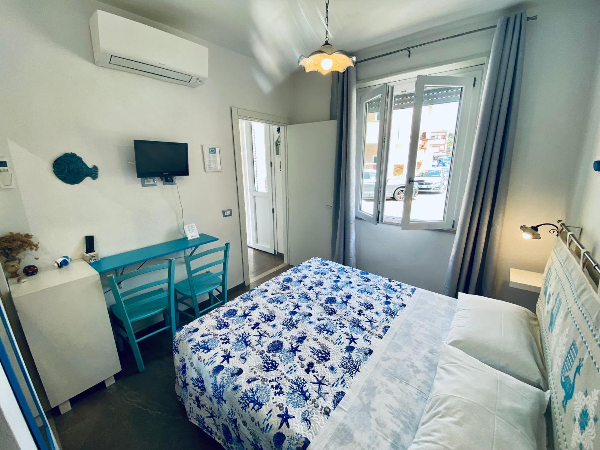 Casetta Al Mare Isola Rossa Ngoại thất bức ảnh