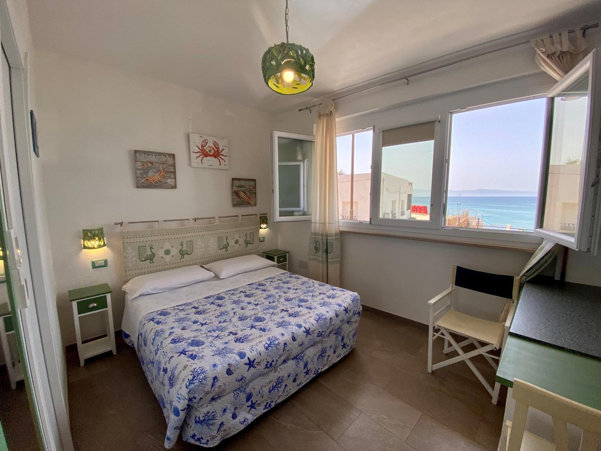 Casetta Al Mare Isola Rossa Phòng bức ảnh